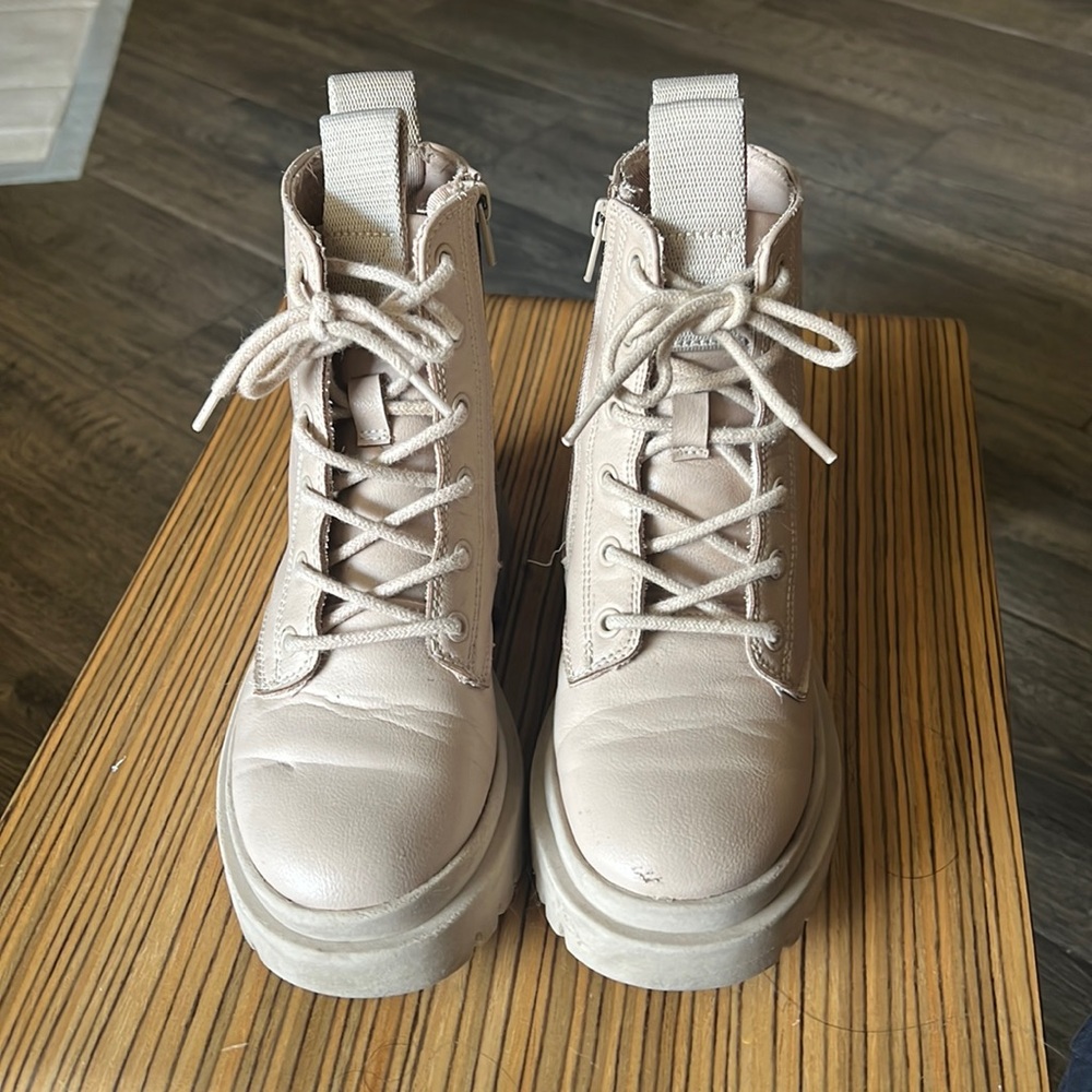 Zara Girl Boots size 31